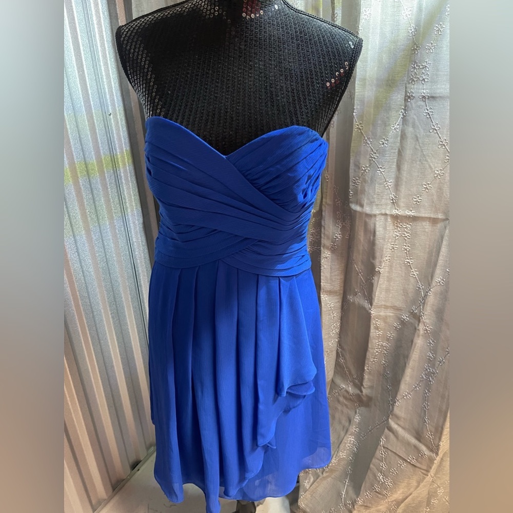 David’s Bridal Short Strapless Royal Blue dress size 6 NWT